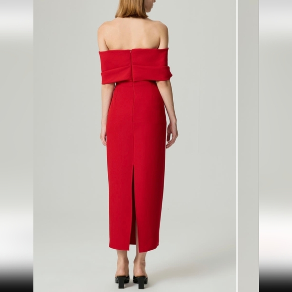 Elegant Strapless Red Dress - Picture 7 of 11